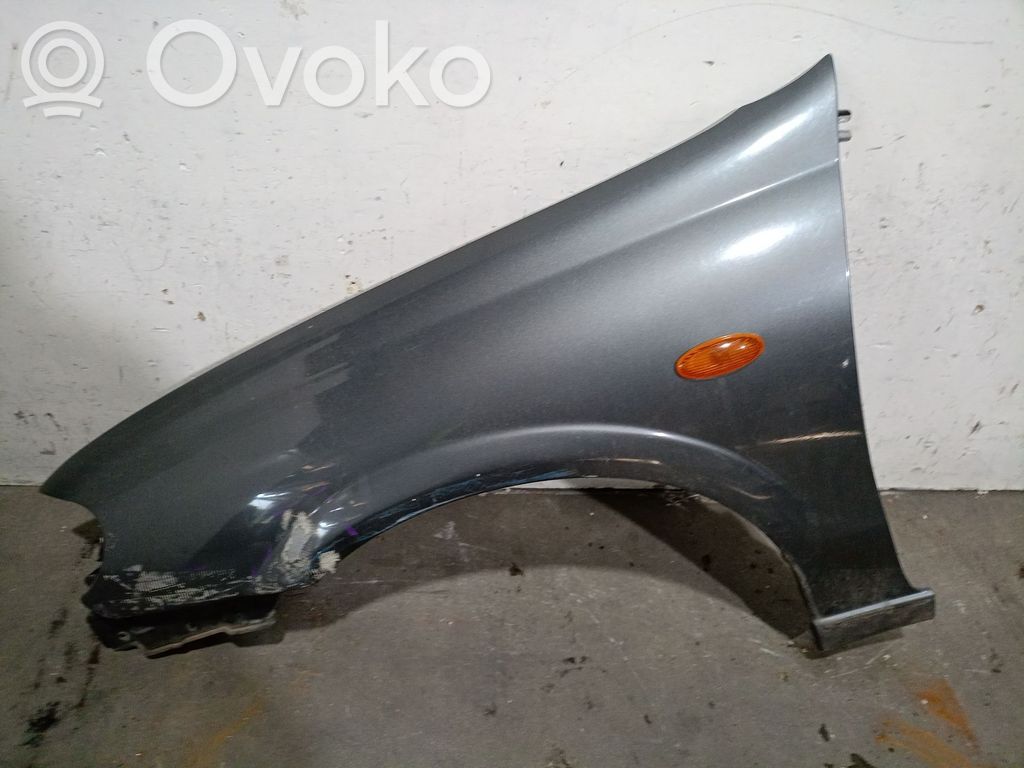 Nissan Almera N16 Parafango
