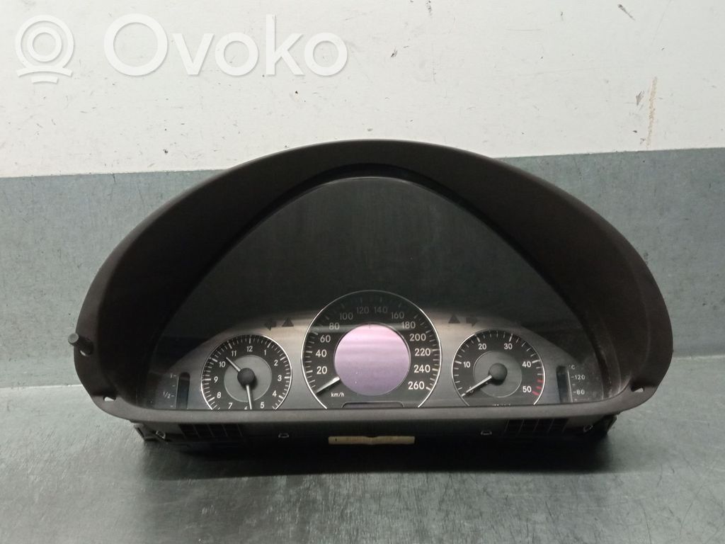 Mercedes-Benz CLK AMG A208 C208 Compteur de vitesse tableau de bord 