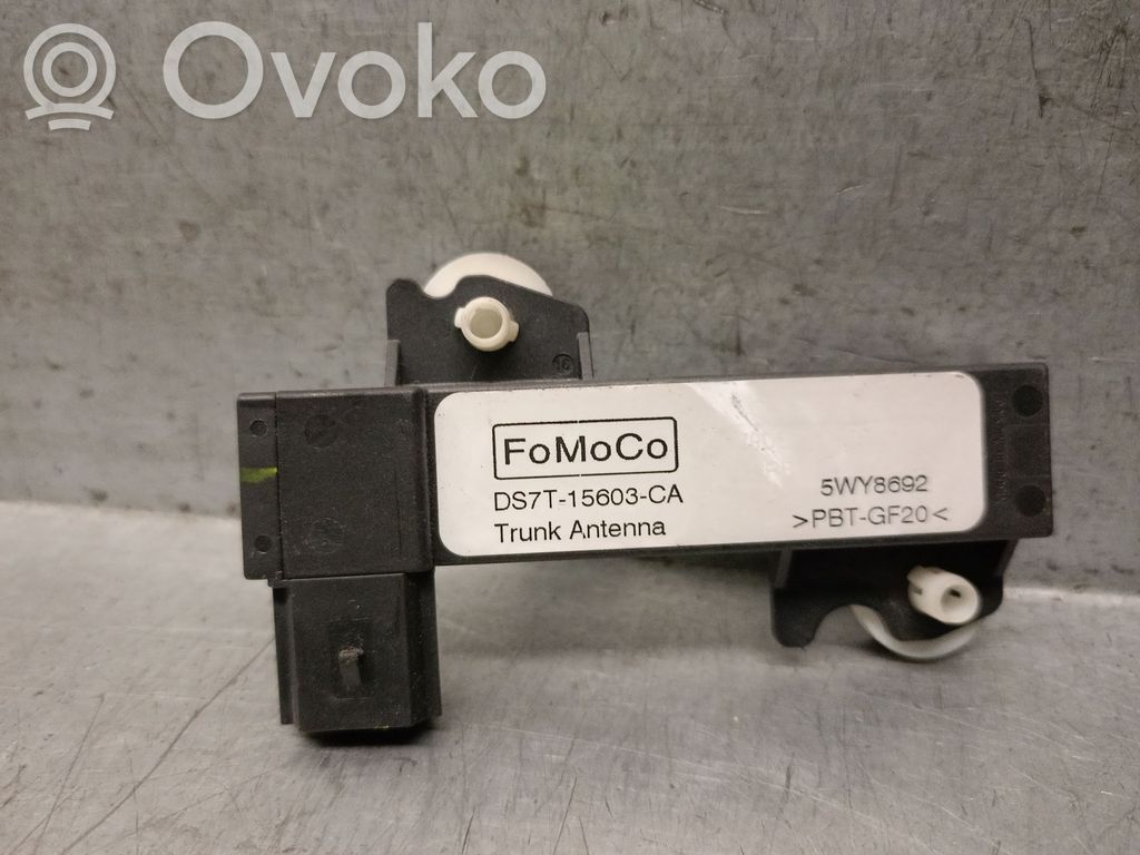 Ford Mondeo MK V Antenna autoradio