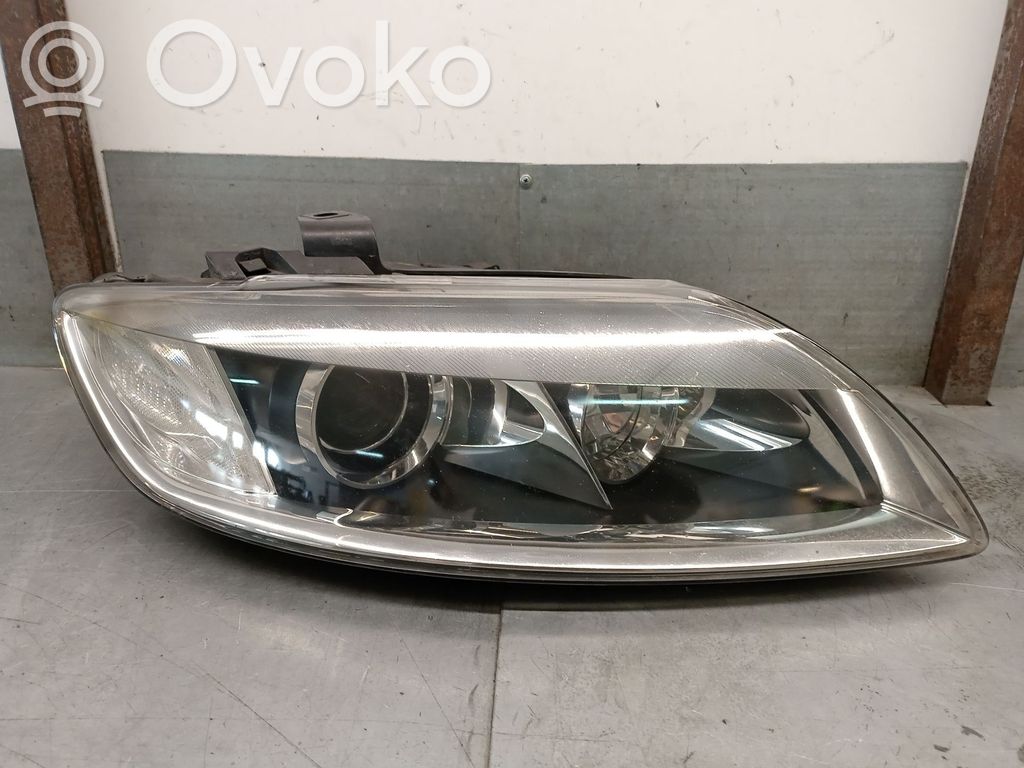 Audi Q7 4L Lampa przednia 