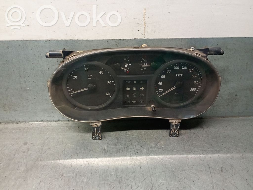 Opel Vivaro Geschwindigkeitsmesser Cockpit
