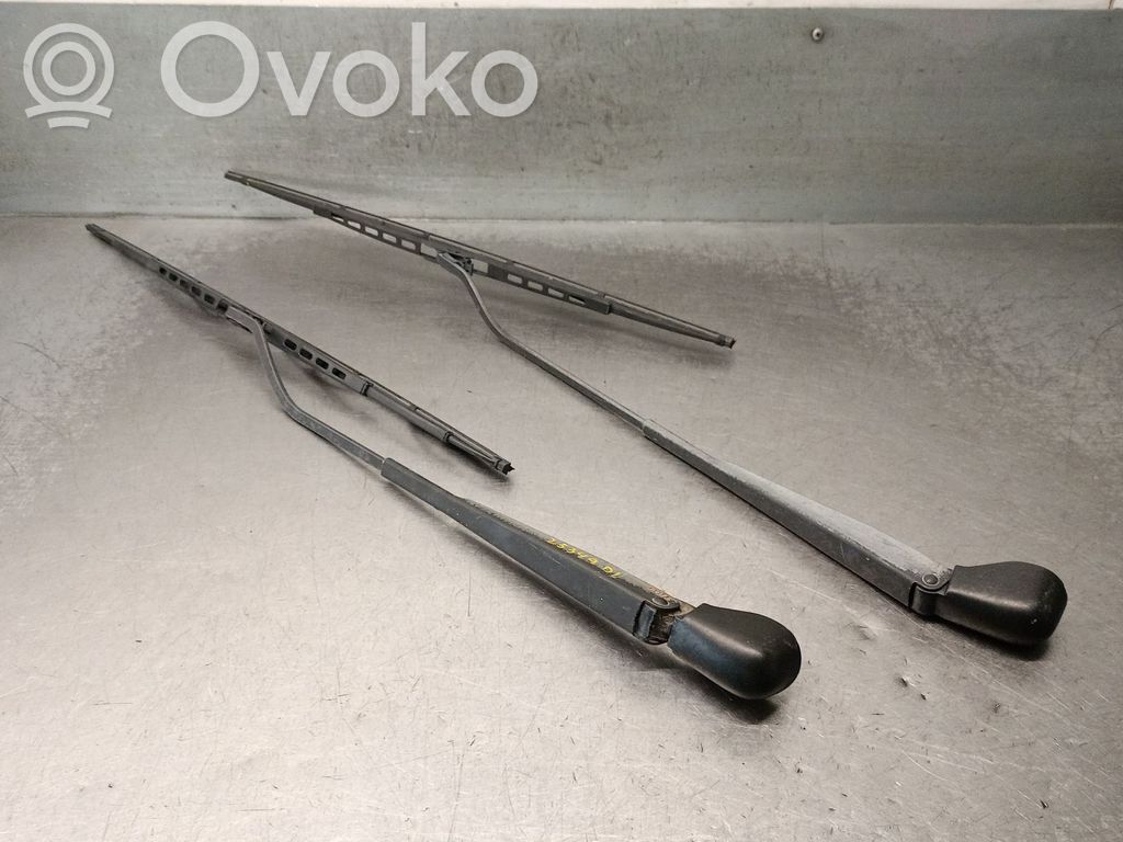 Renault Megane I Wischerarm vorne 