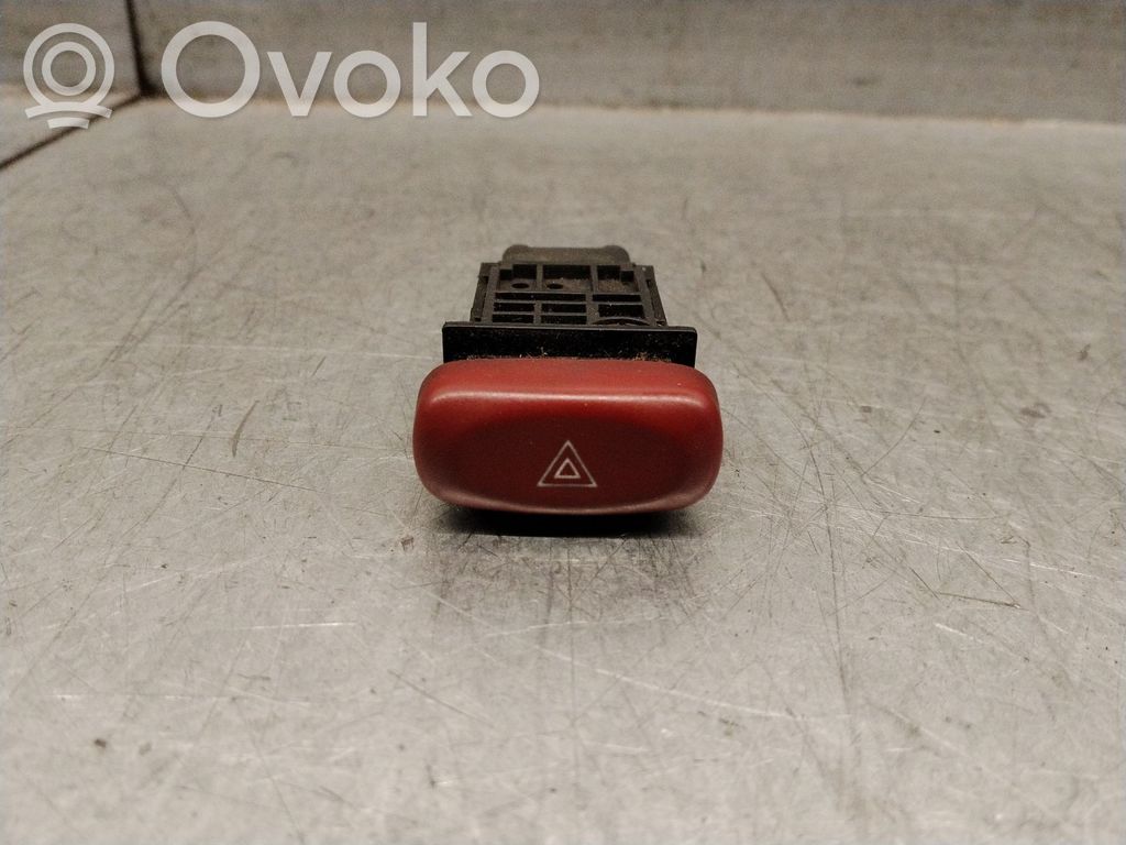 Suzuki Alto Comutator lumini pericol 