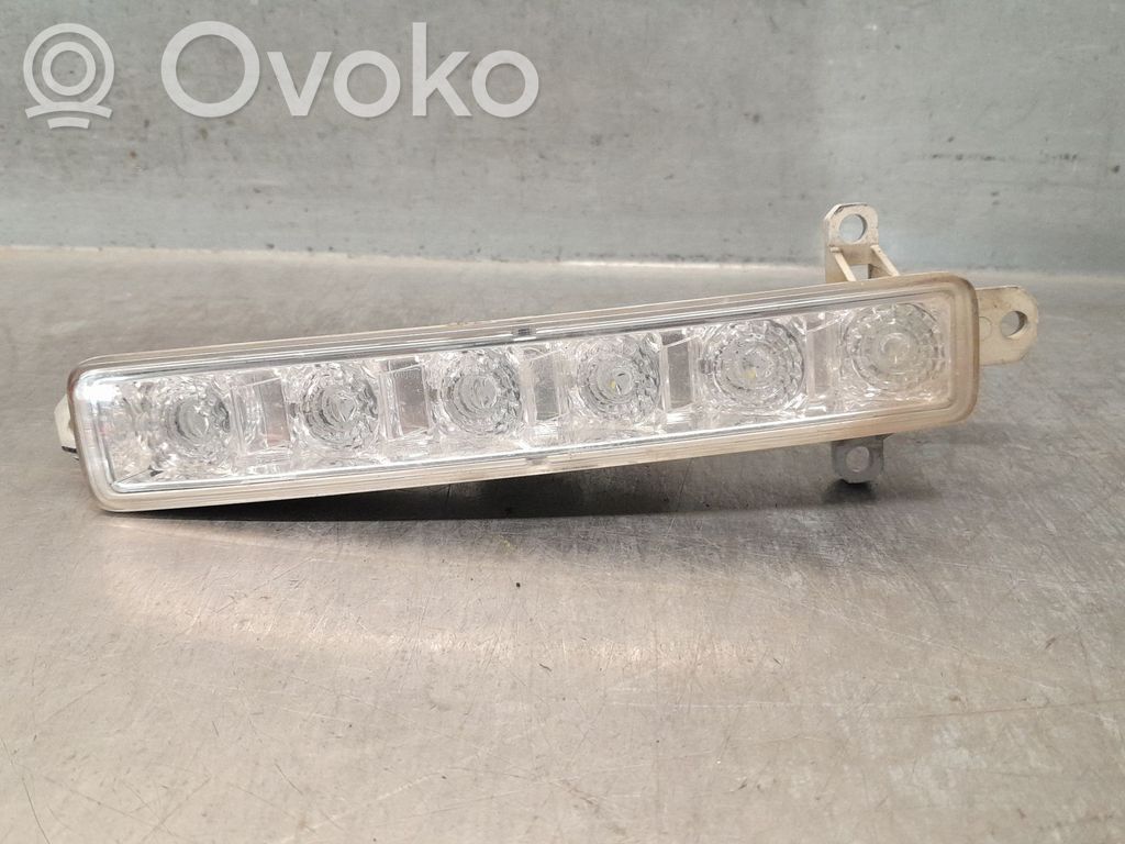 Toyota Aygo AB40 Phare frontale