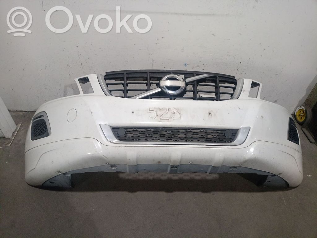 Volvo XC60 Etupuskuri