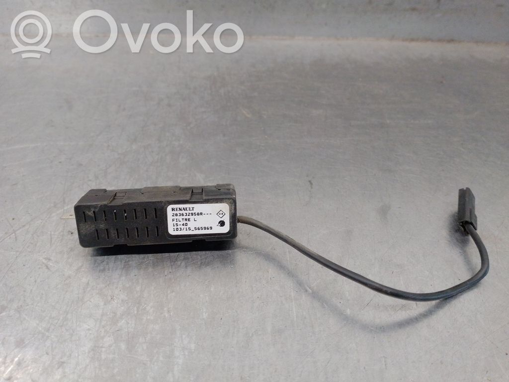 Renault Espace V (RFC) Radio antena 