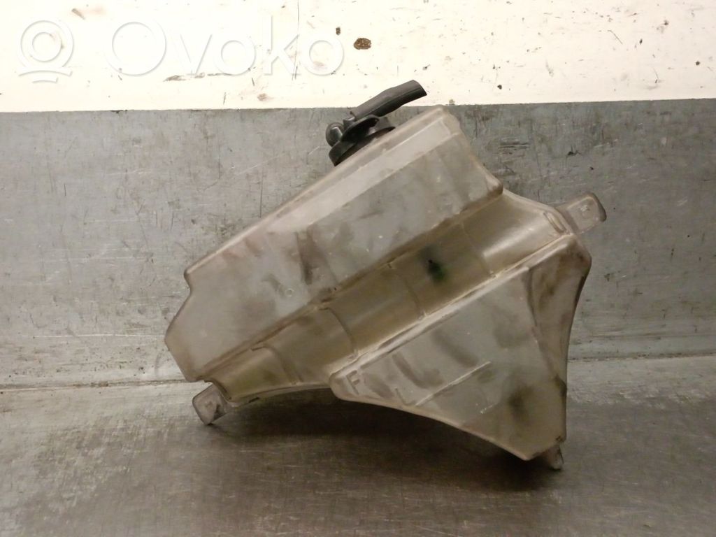 Mazda 3 III Kraftstoff-Ausgleichsbehälter 