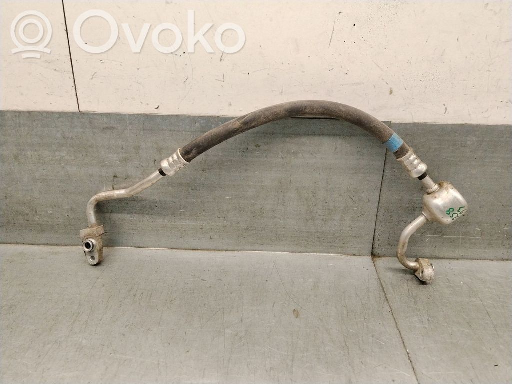 Toyota Highlander XU70 Ilmastointilaitteen putki (A/C)