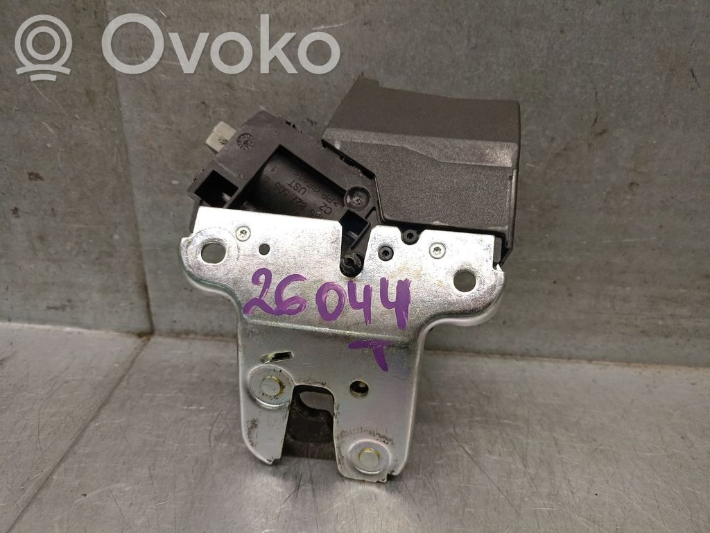 Seat Exeo (3R) Tailgate lock latch