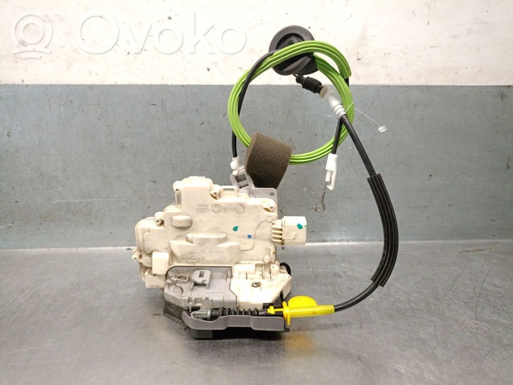 Audi A5 8T 8F Etuoven lukko 