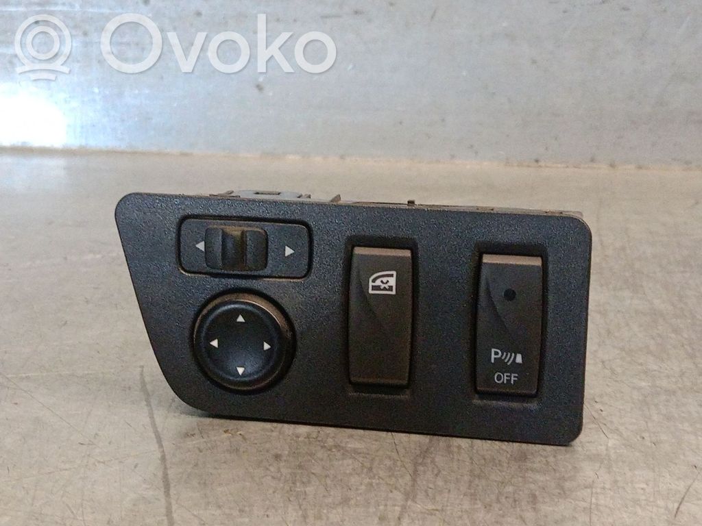 Dacia Spring Interrupteur / bouton multifonctionnel