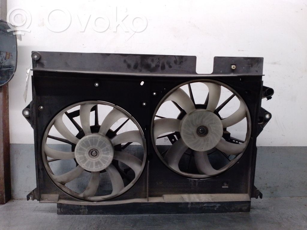 Toyota Avensis T270 Elektrinis radiatorių ventiliatorius