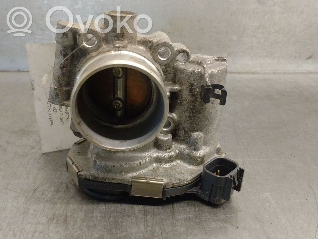 Opel Corsa D Kaasuttimen ilmaläppärunko