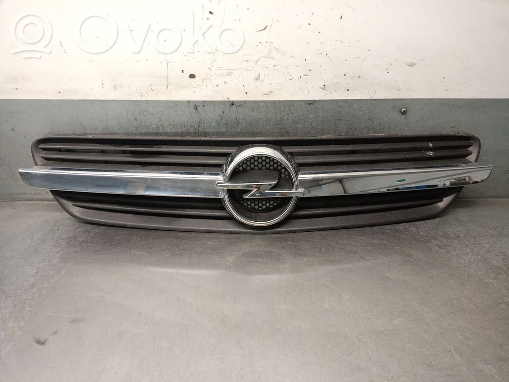 Opel Meriva A Atrapa chłodnicy / Grill 