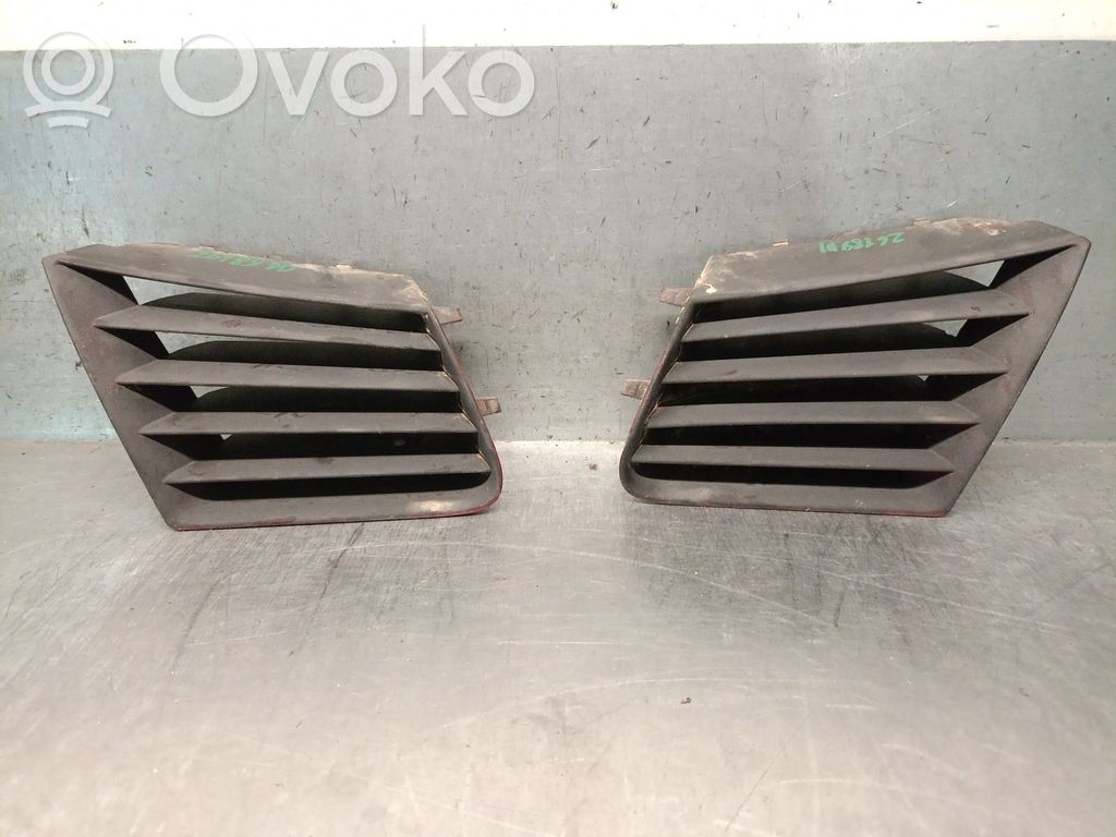 Seat Ibiza III (6L) Kühlergrill