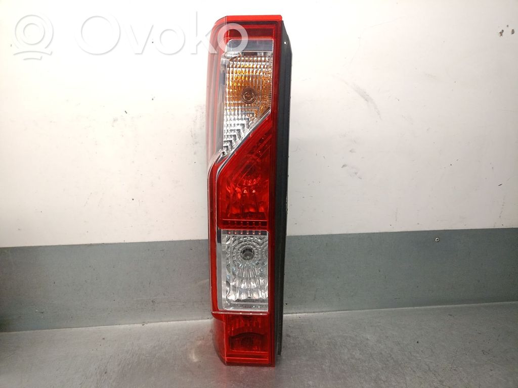 Renault Master III Lampa tylna