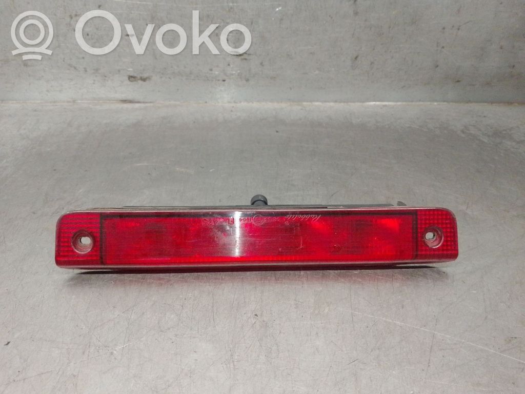 Opel Frontera B Troisième feu stop 