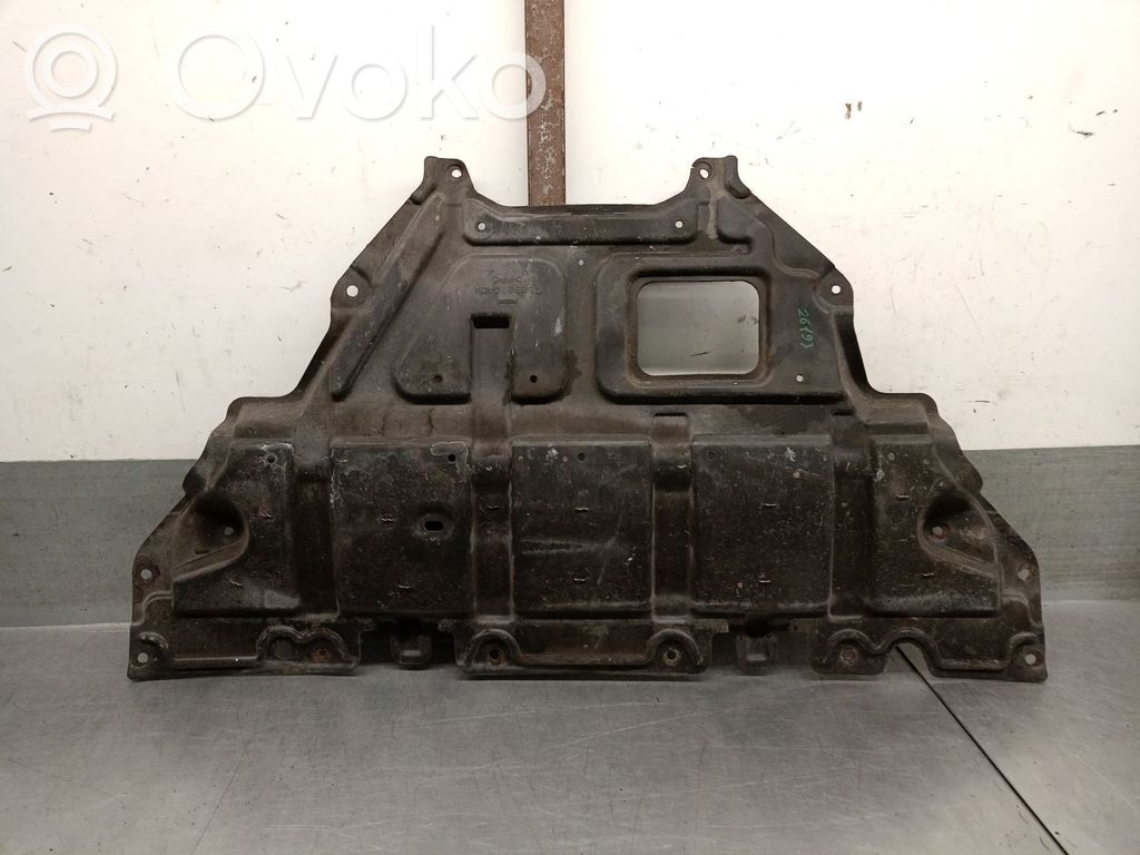 Infiniti FX Cache de protection sous moteur