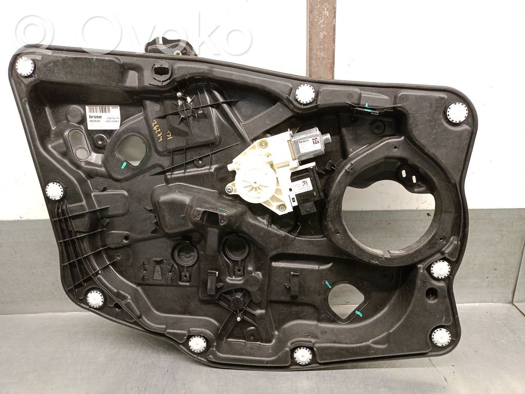 Fiat 500X Manualny podnośnik szyby drzwi przednich 