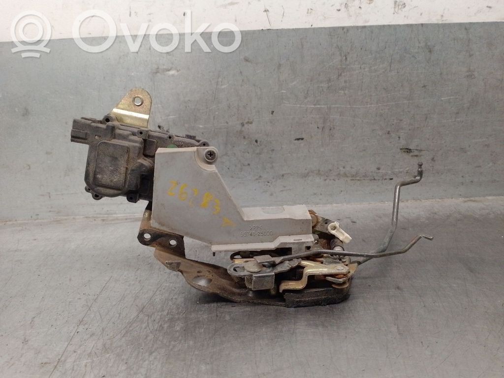 Hyundai Accent Etuoven lukko 