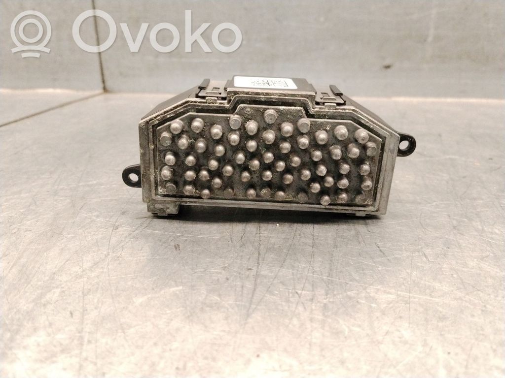Audi A5 Sportback 8TA Rezystor / Opornik dmuchawy nawiewu 