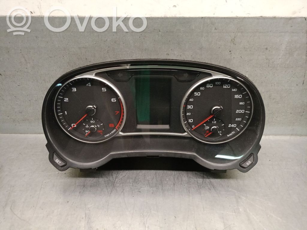Audi A1 Licznik / Prędkościomierz 