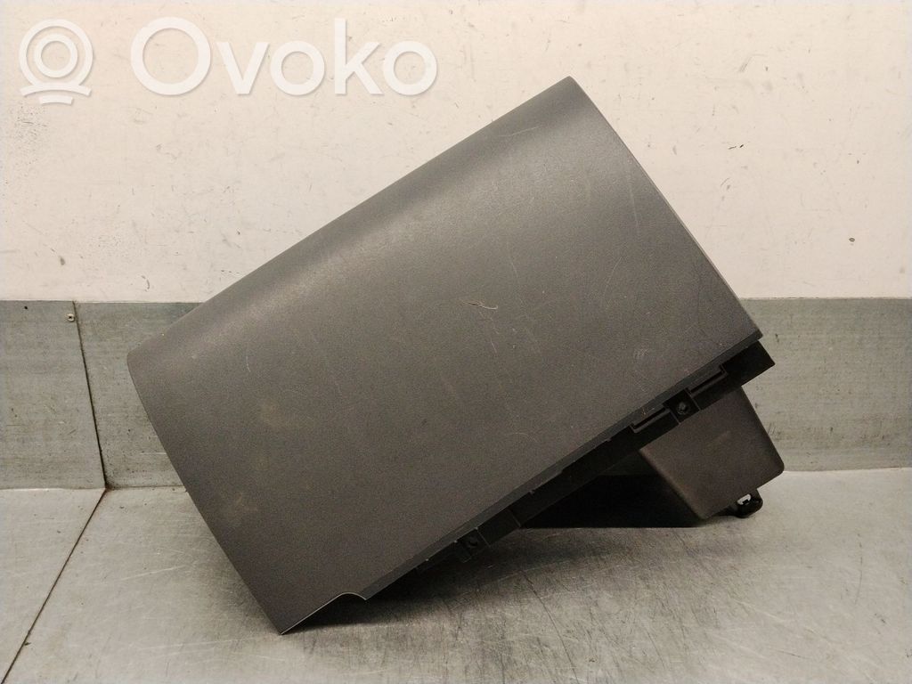 Mitsubishi Colt Boite à gants