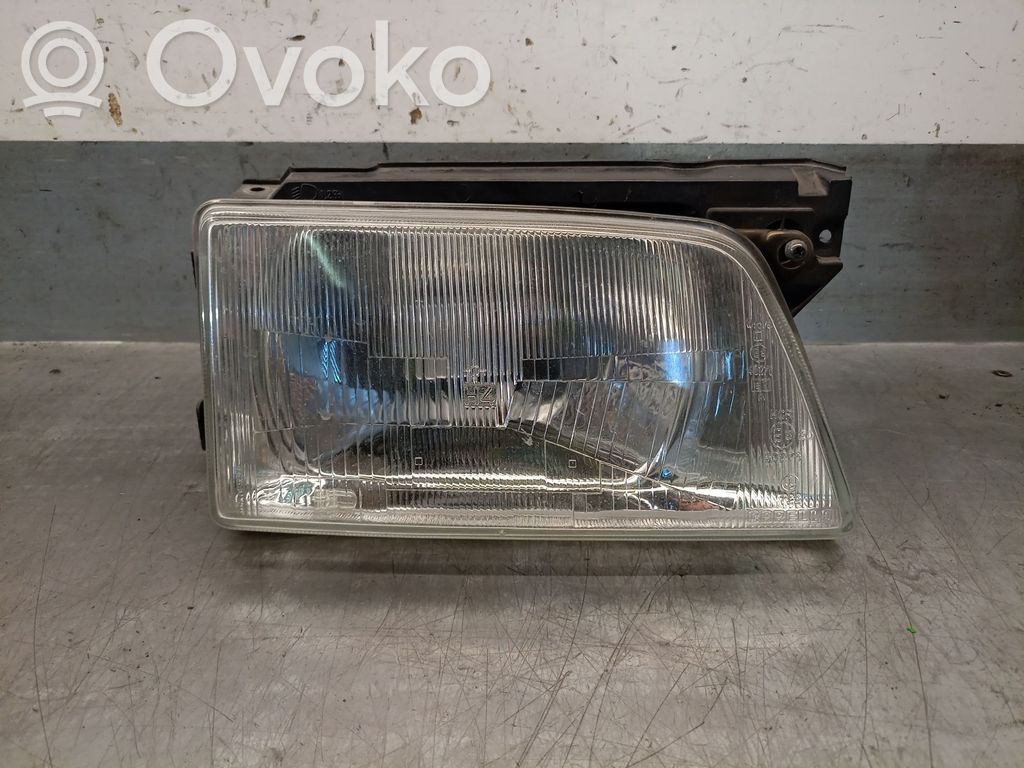 Opel Kadett E Lampa przednia 