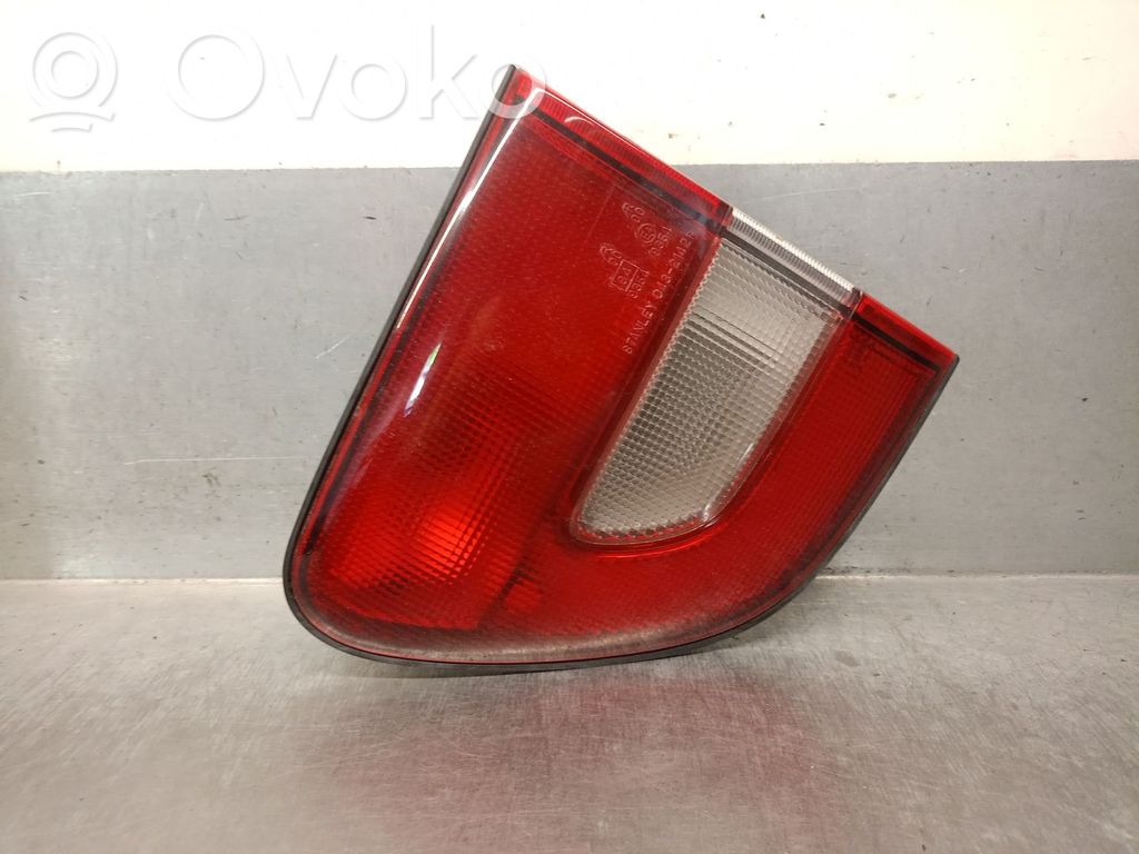 Suzuki Baleno EG Lampa tylna
