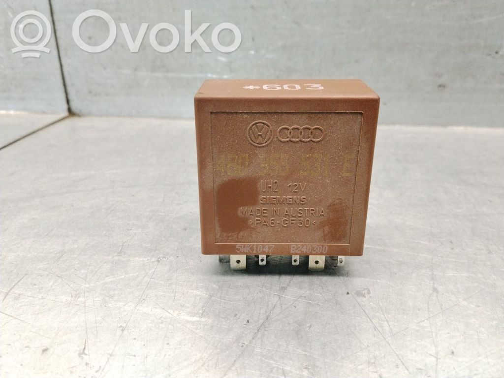 Audi A6 S6 C5 4B Drošinātāju bloks 