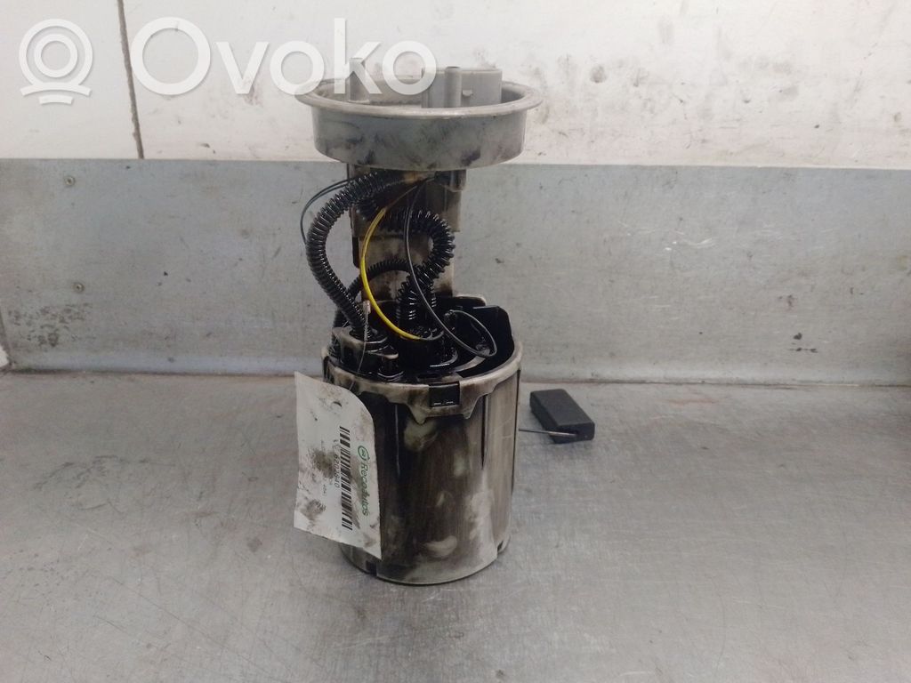Audi A6 S6 C5 4B Bomba interna de combustible 