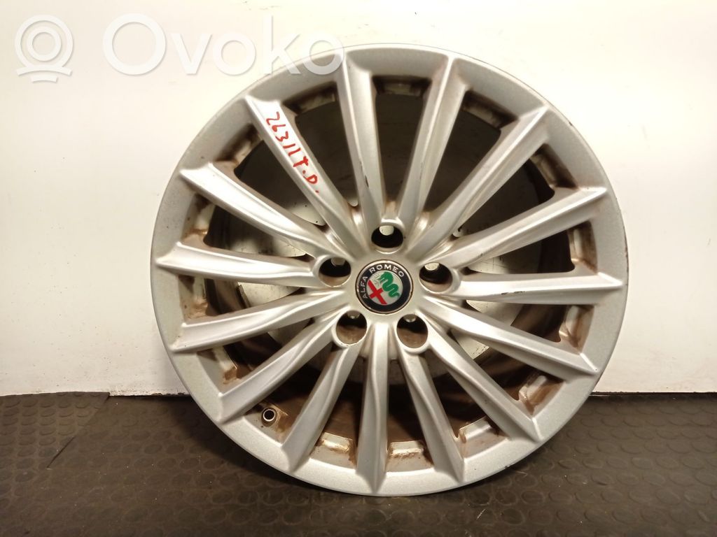 Alfa Romeo Giulia R18-alumiinivanne 