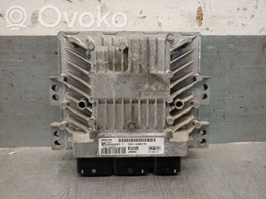 Ford Mondeo MK IV Moottorin ohjainlaite/moduuli 