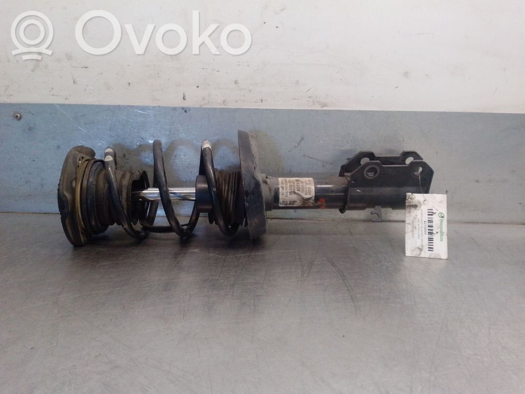Opel Astra K Amortiguador delantero con muelle espiral