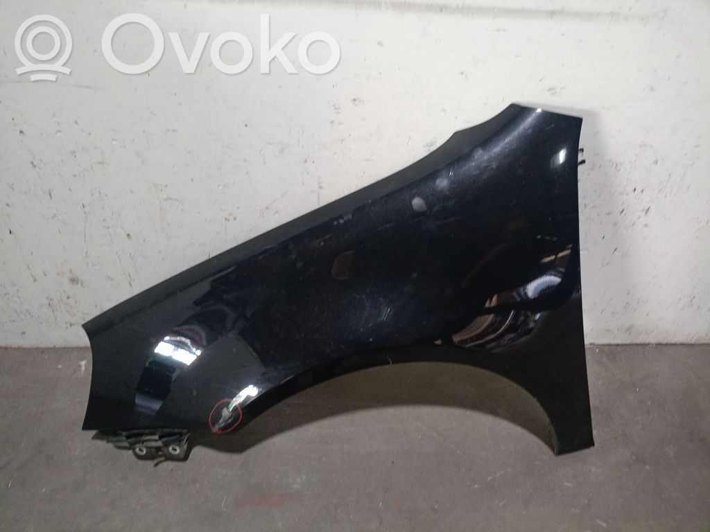 Volkswagen Golf SportWagen Błotnik przedni 