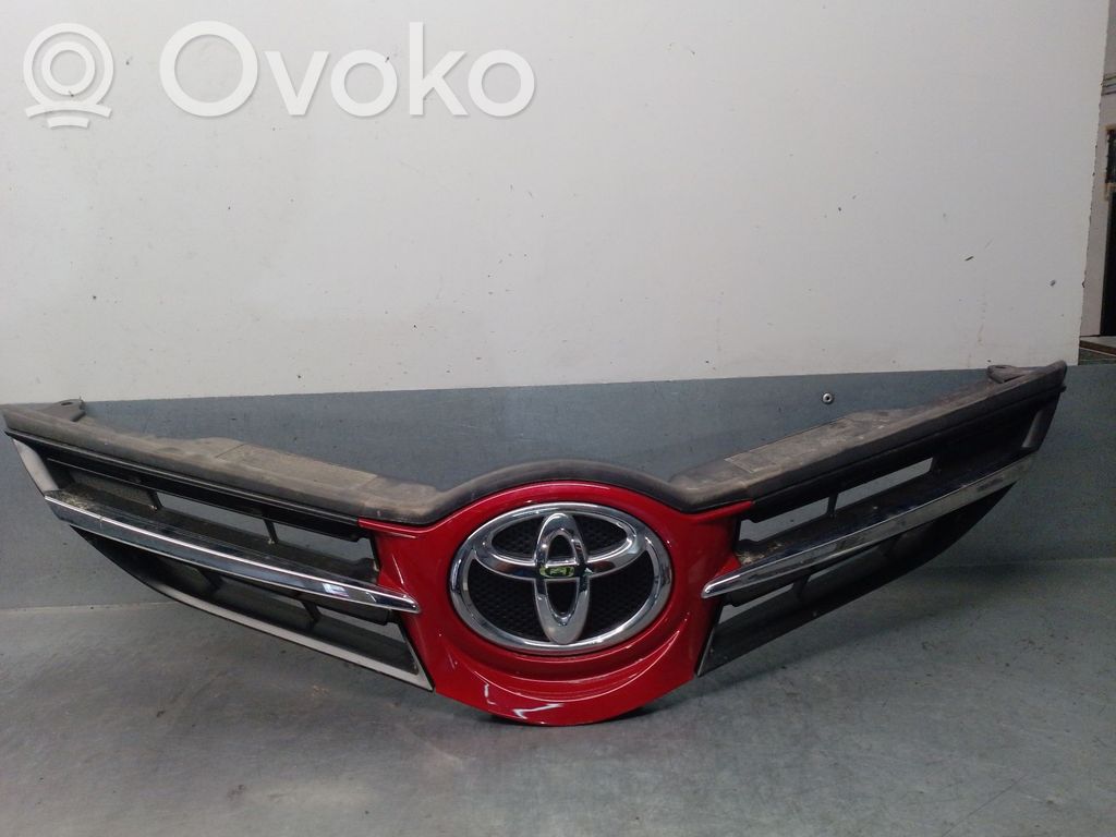 Toyota Auris E180 Griglia anteriore