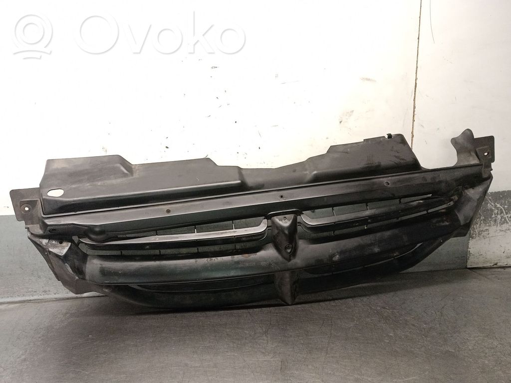 Chrysler Voyager Grille de calandre avant 