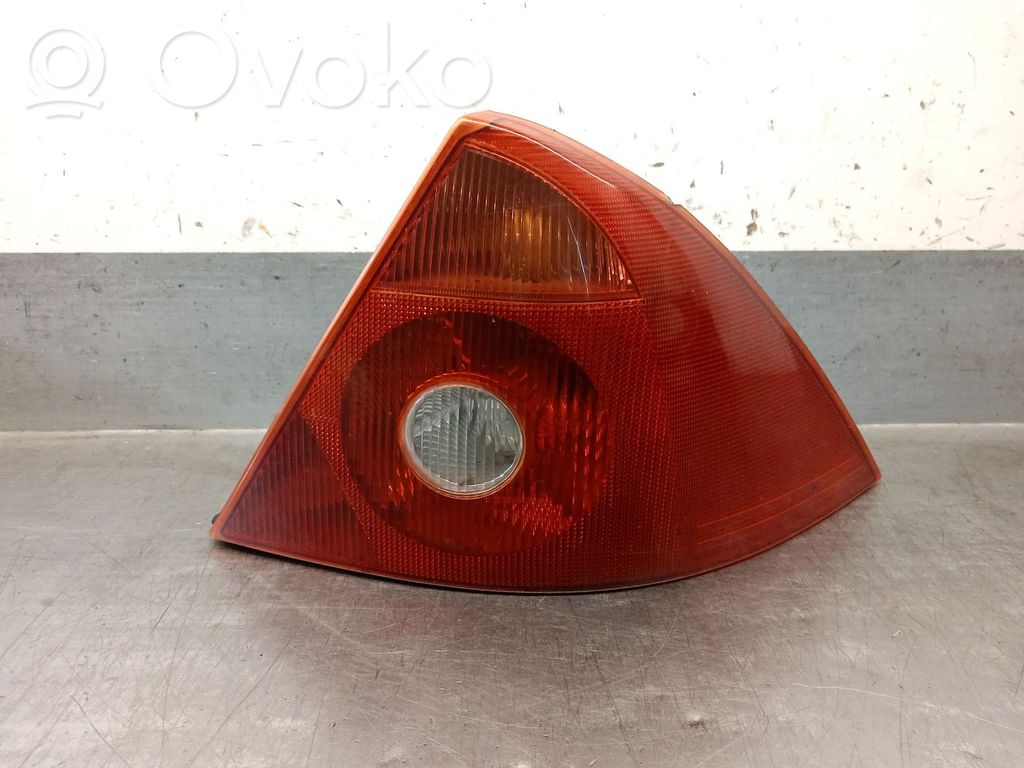 Ford Mondeo Mk III Lampa tylna 