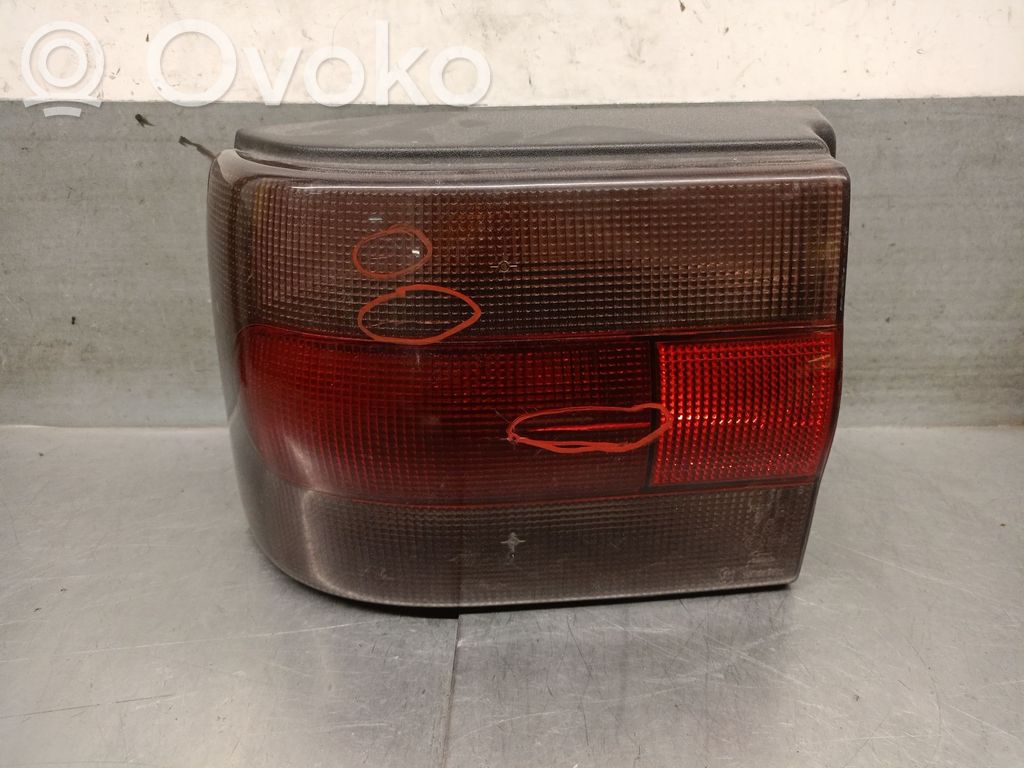 Renault 19 Aizmugurējais lukturis virsbūvē