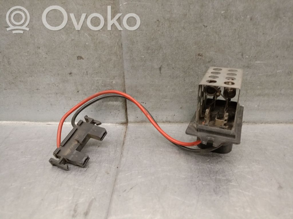 Renault 19 Mazā radiatora ventilatora reostats