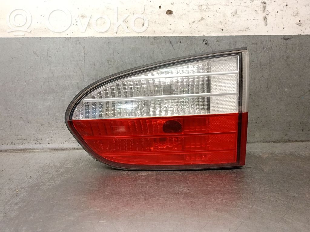 Hyundai H-1, Starex, Satellite Lampă spate în caroserie 