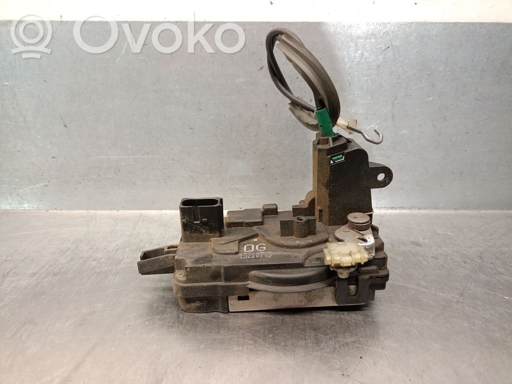 Opel Zafira A Etuoven lukko 