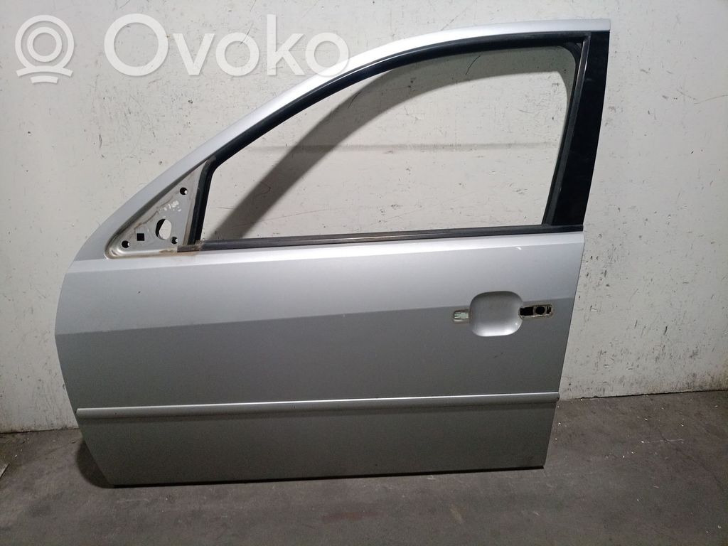 Ford Mondeo Mk III Front door 