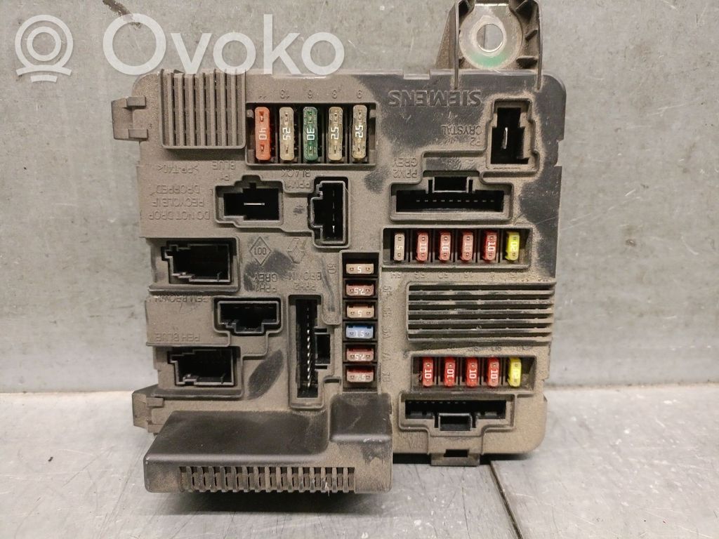 Renault Megane II Fuse box set