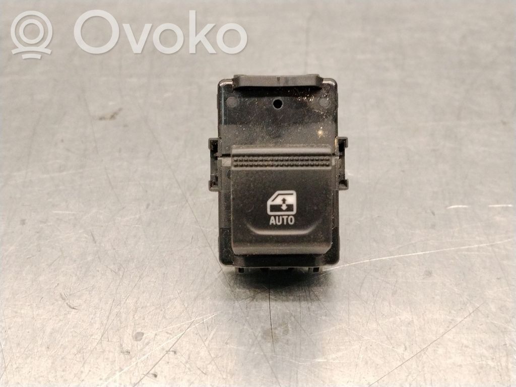 Renault Clio V Electric window control switch