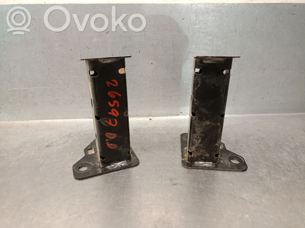 Renault Clio V Parachoques delantero