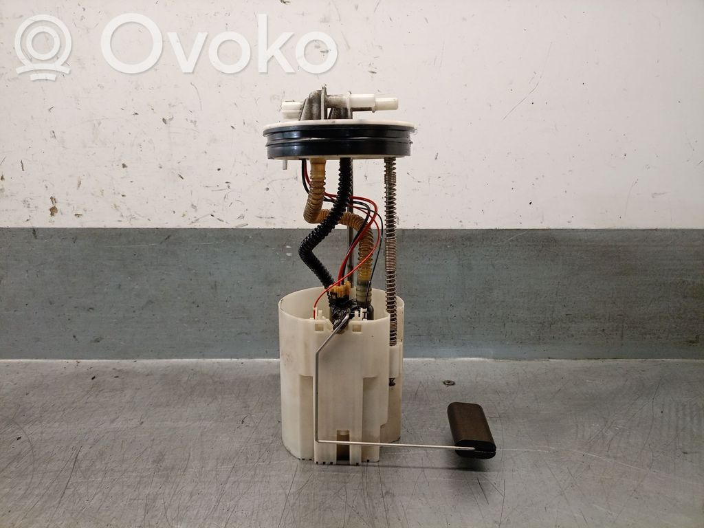 Nissan Qashqai Bomba interna de combustible 