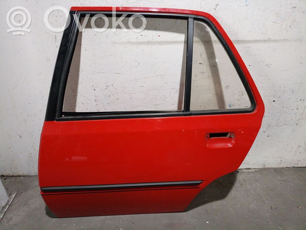 Peugeot 205 Puerta trasera 