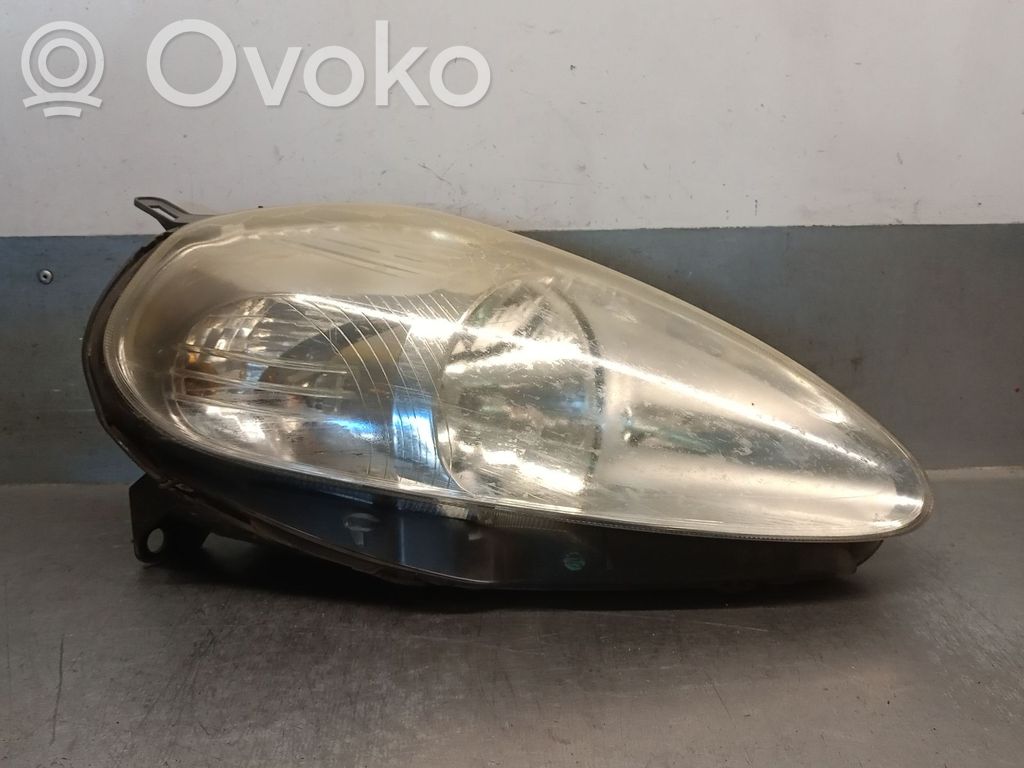 Fiat Grande Punto Phare frontale 