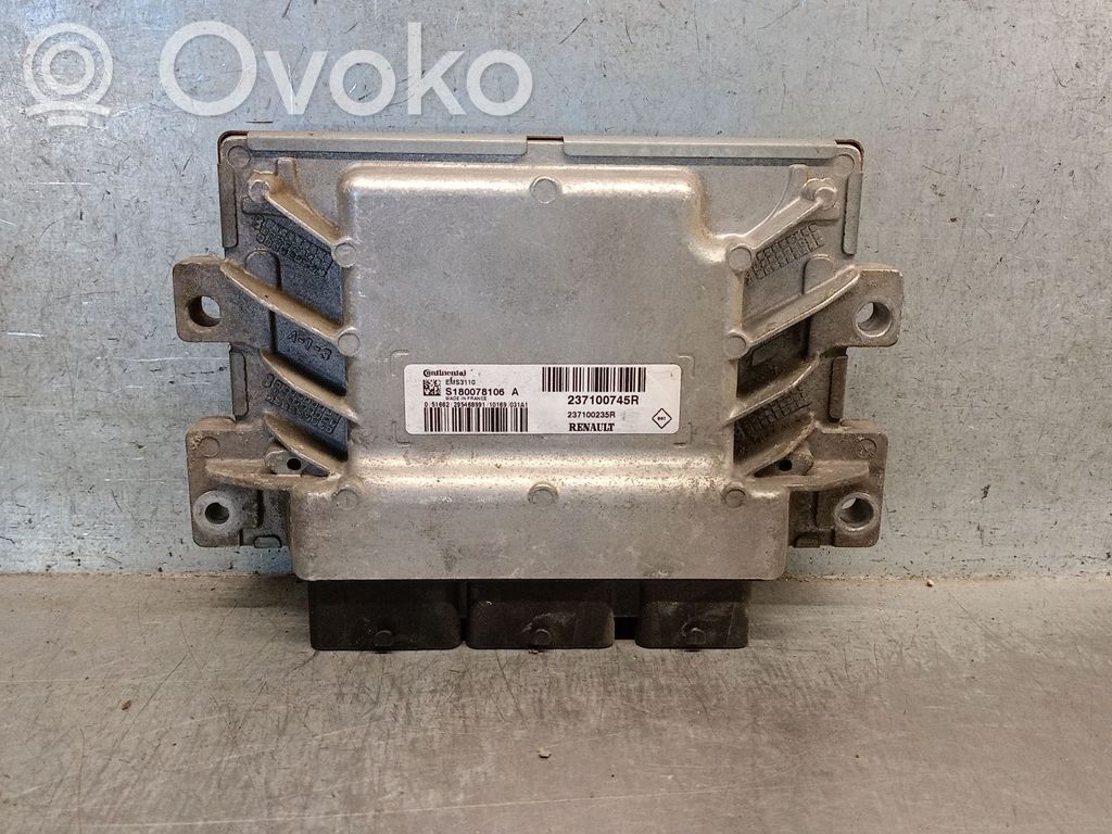 Renault Megane III Engine control unit/module 